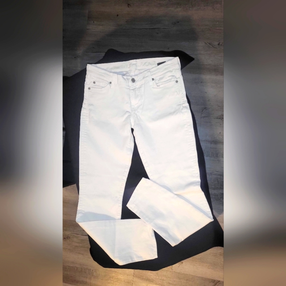 Pre owned - Excellent Condition 7 for all mankind